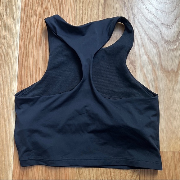 Girls Under Armour Motion Crop Tank NEW! - Picture 7 of 7